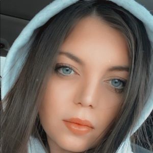 Meet your Posher, Cayley